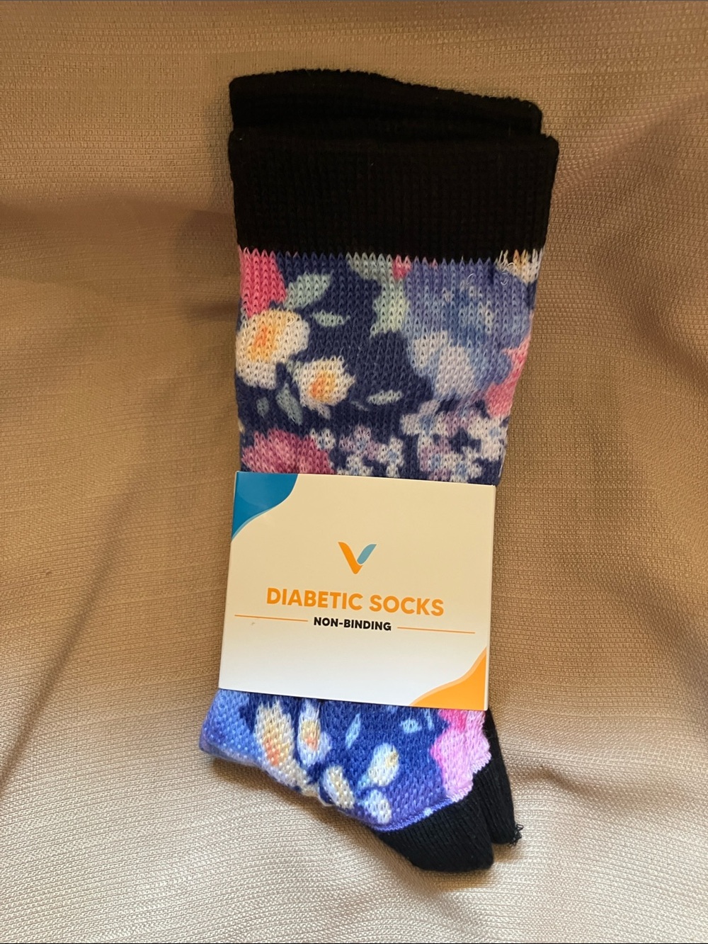 Non-Binding Diabetic Crew Socks - Floral Navy, Pink & Cream